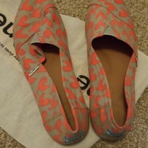 Toms